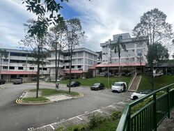 Mayflower Shopping & Food Centre (D20), Shop House #611043931